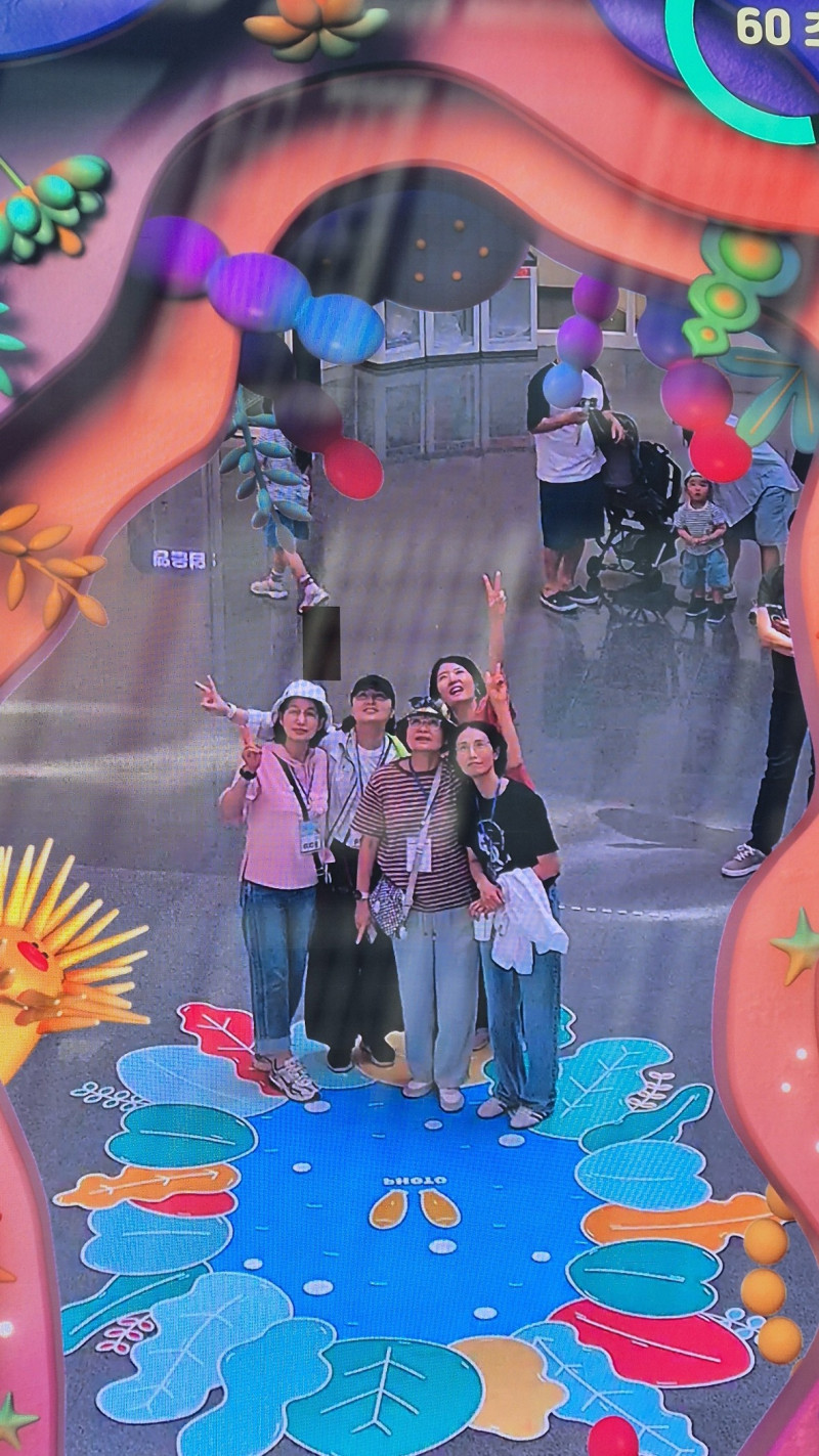 ecc0dd70236cdcf36fddb2aa510e099a_1760684864_4045.jpg